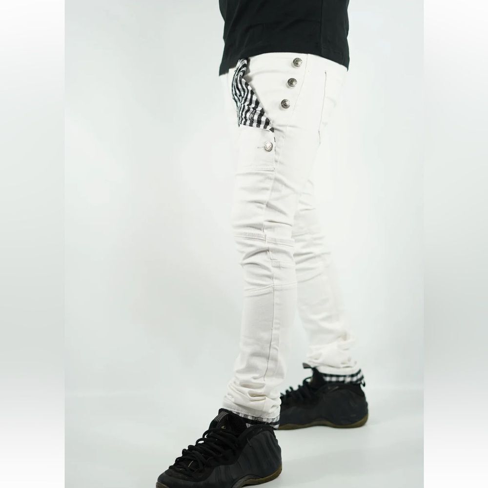 Revolution White Cargo Pants - Picture 4 of 15